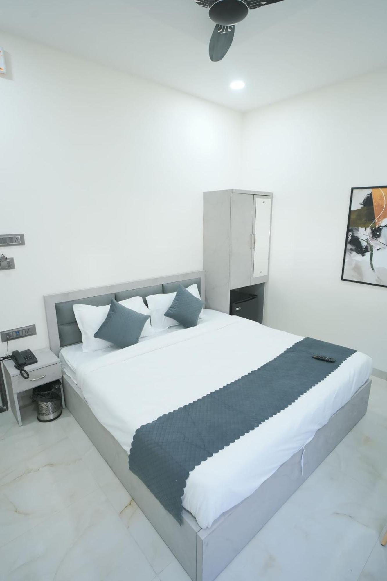 Hotel Sky City Nágpur Kültér fotó