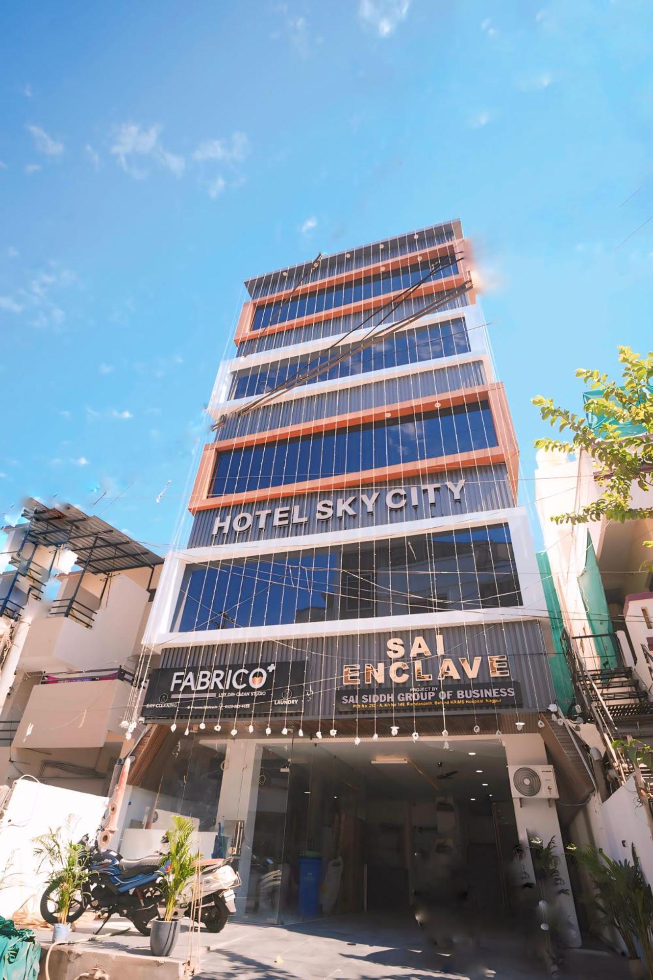 Hotel Sky City Nágpur Kültér fotó